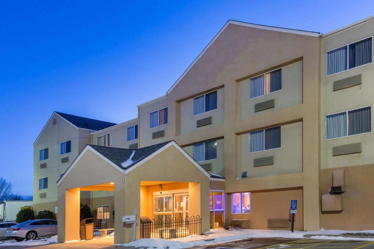 Americinn By Wyndham St Cloud Mn Shopping Area Saint Cloud Exteriör bild